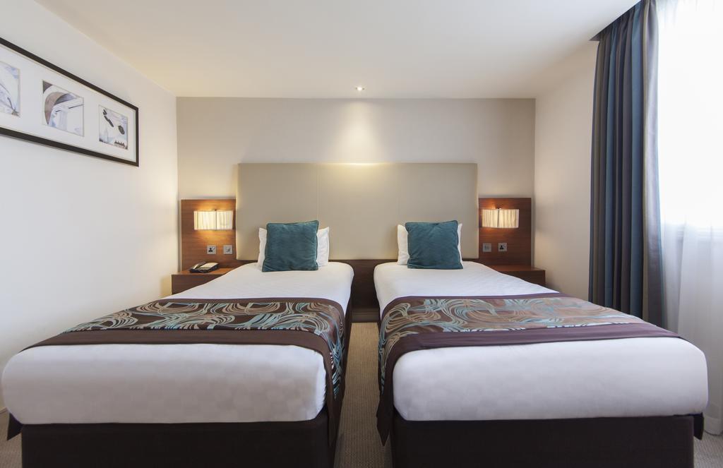 Thistle Trafalgar - Leicester Square Лондон Экстерьер фото