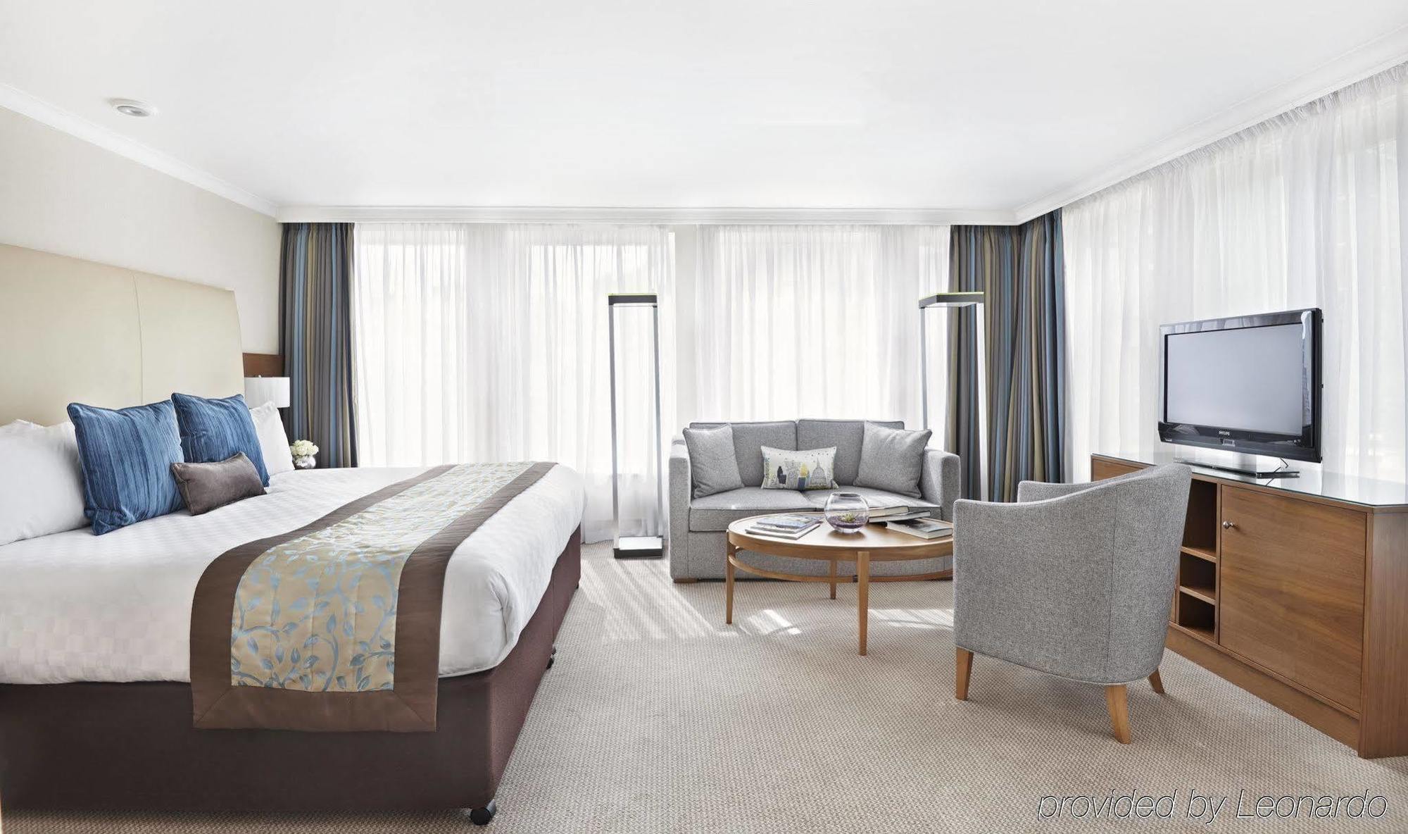 Thistle Trafalgar - Leicester Square Лондон Экстерьер фото